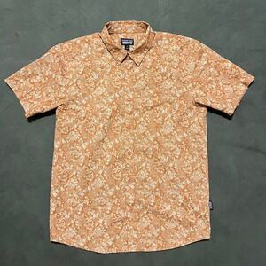 Patagonia Organic Cotton Go To Floral Button Up Shirt Mens‎ Medium Short Sleeve